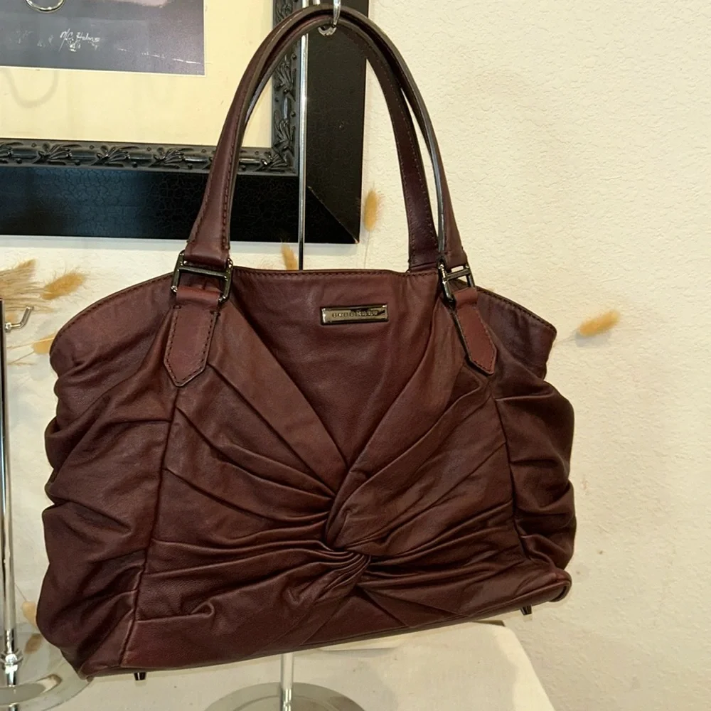 BURBERRY Leather Shoulder Bag - Picture 1 of 14